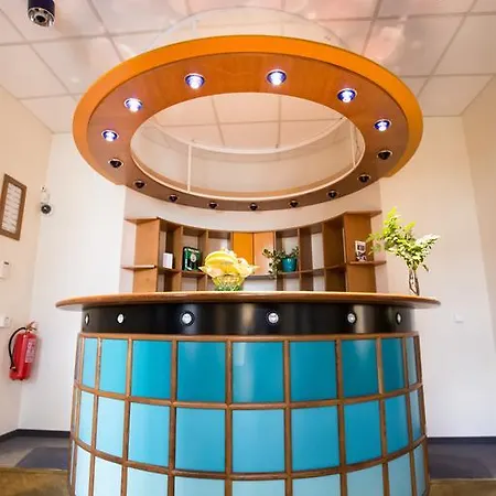 Laguna Hotel 3*