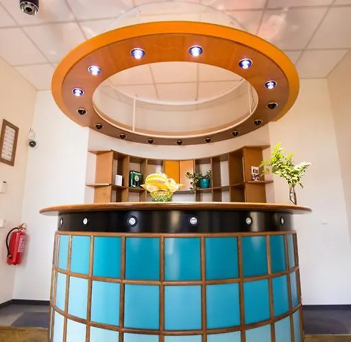 Laguna Hotel 3*
